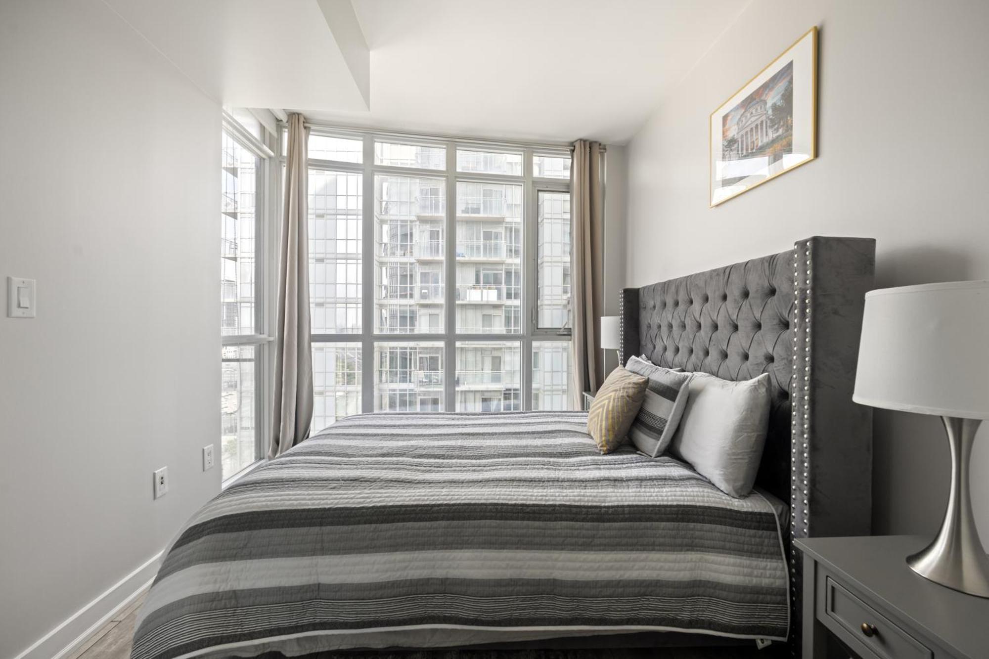 Globalstay Elegant Downtown Apartments Toronto Exterior foto