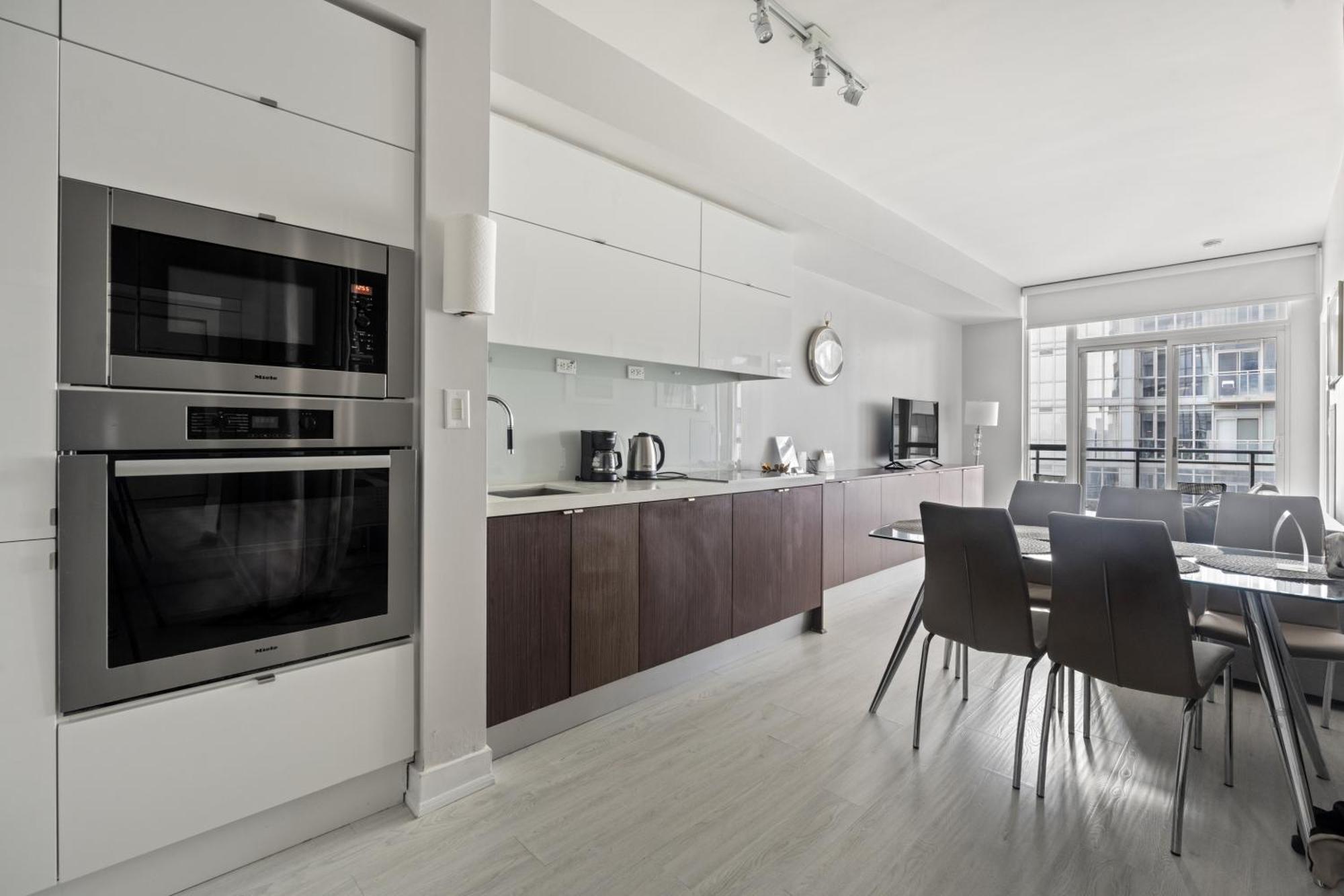Globalstay Elegant Downtown Apartments Toronto Exterior foto